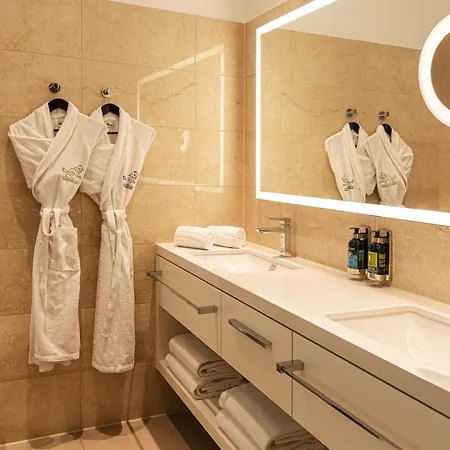 Hotel Falkenstein Grand, Autograph Collection 5*