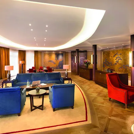 Falkenstein Grand, Autograph Collection 5*