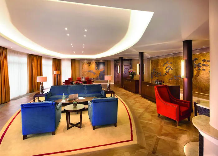 Falkenstein Grand, Autograph Collection 5*