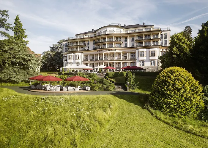 Falkenstein Grand, Autograph Collection