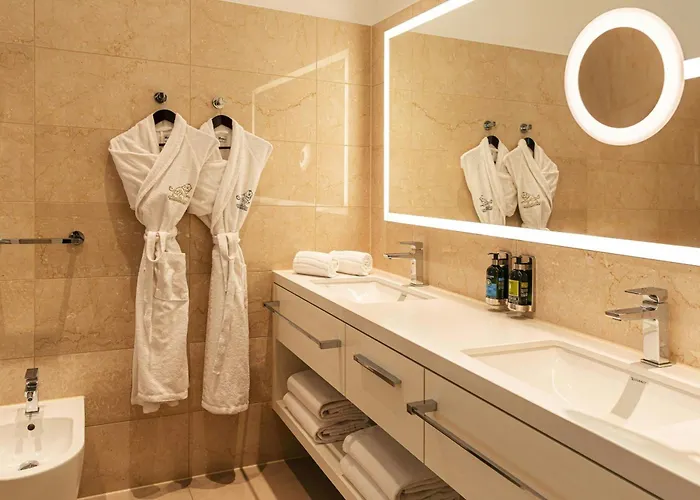 Hotel Falkenstein Grand, Autograph Collection